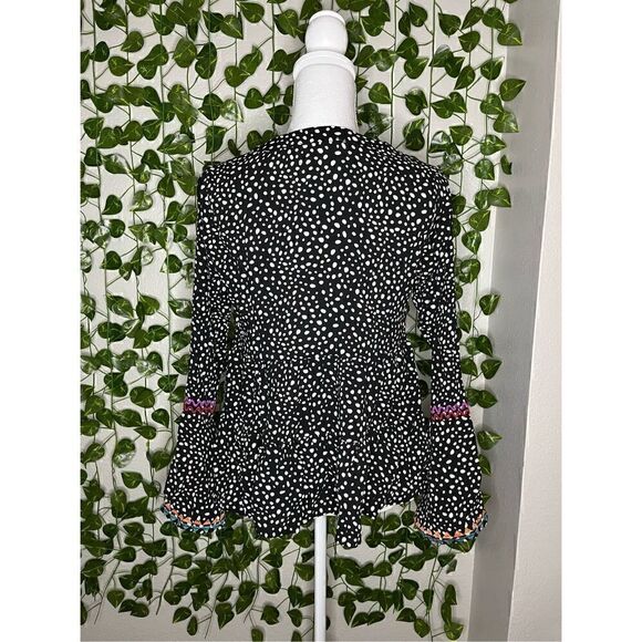 Savanna Jane Embroidered Top - Picture 2 of 6